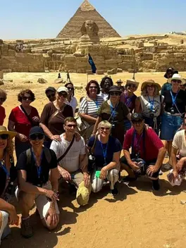 Grupo Girotrip nas pirâmides do Egito